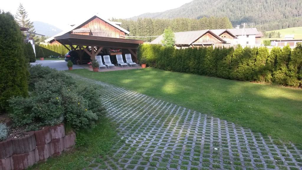 ロイタシュHaus Moosplatzlアパートメント エクステリア 写真